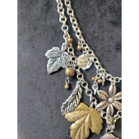 Women's Vintage Leaf Flower Charm Necklace with Lobster Clasp Statement Style - Picture 5 of 6